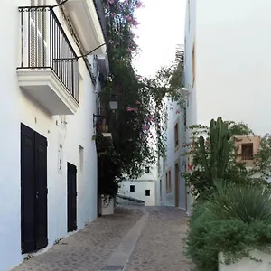 https://casita-en-dalt-vila-ibiza.balearic-islands.net