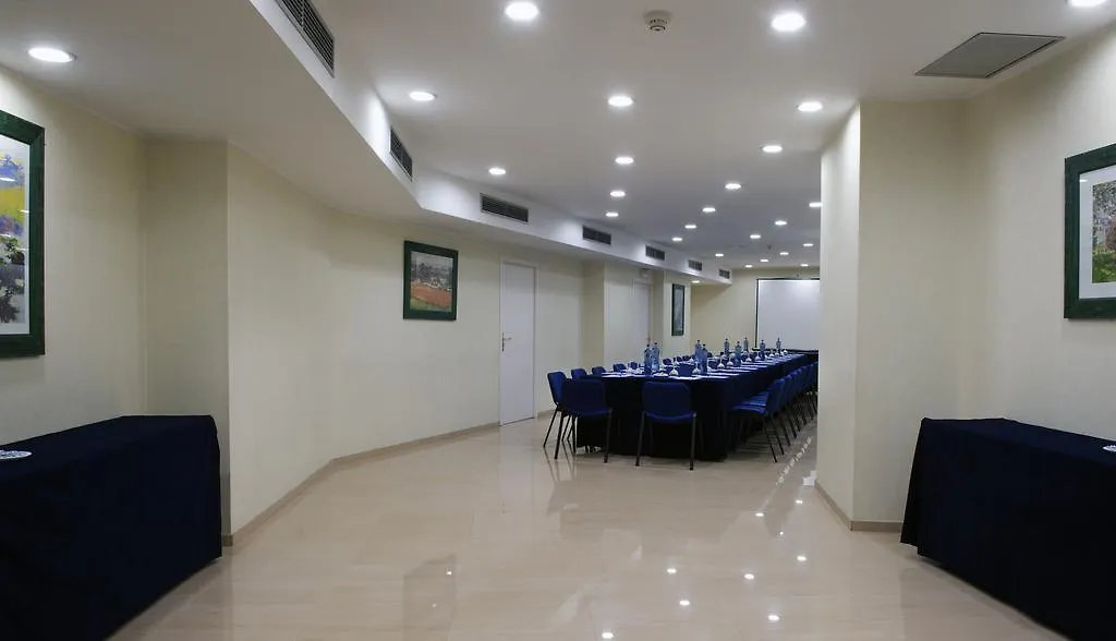 Vincci Mae Hotel Barcelona 4*,
